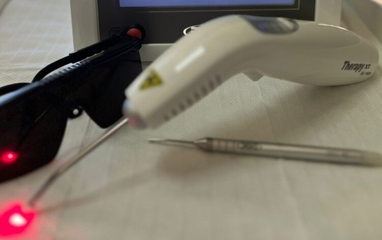 Aparelho de Laserterapia utilizado na Dental Vitta.